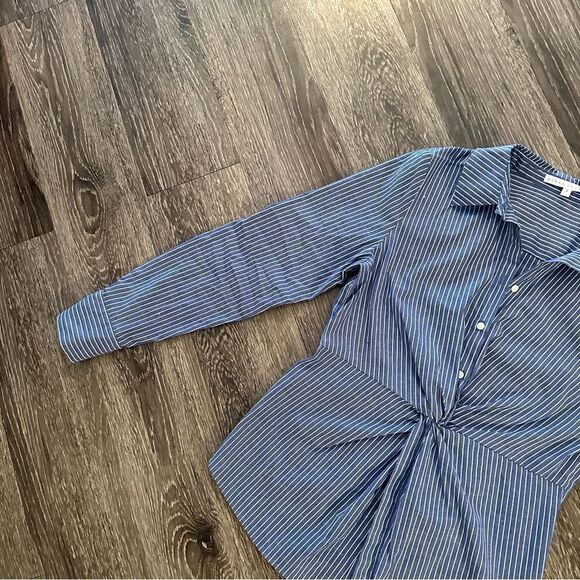 Donna Degnan pinstripe twist front blouse - Picture 3 of 6